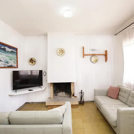 Holiday home Casa En Lescala Costa Brava